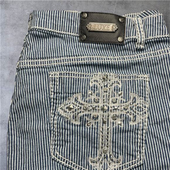 Tru Luxe Striped Mom Shorts Womens 33/16 Blue Skinny Fit Rhinestone Pocket Denim - Picture 1 of 9